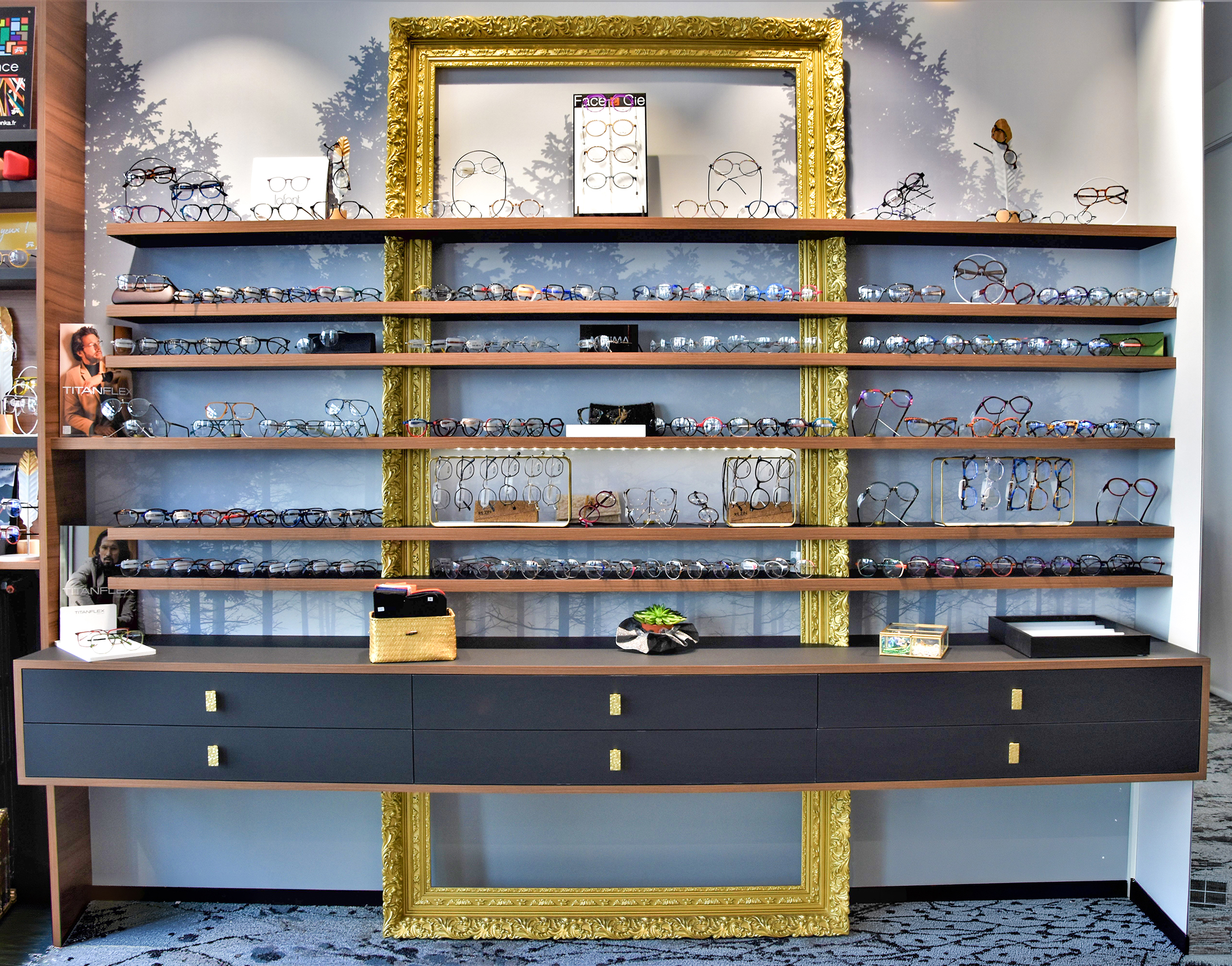 Un choix de créateurs sélectionnés pour leur design et leur qualité